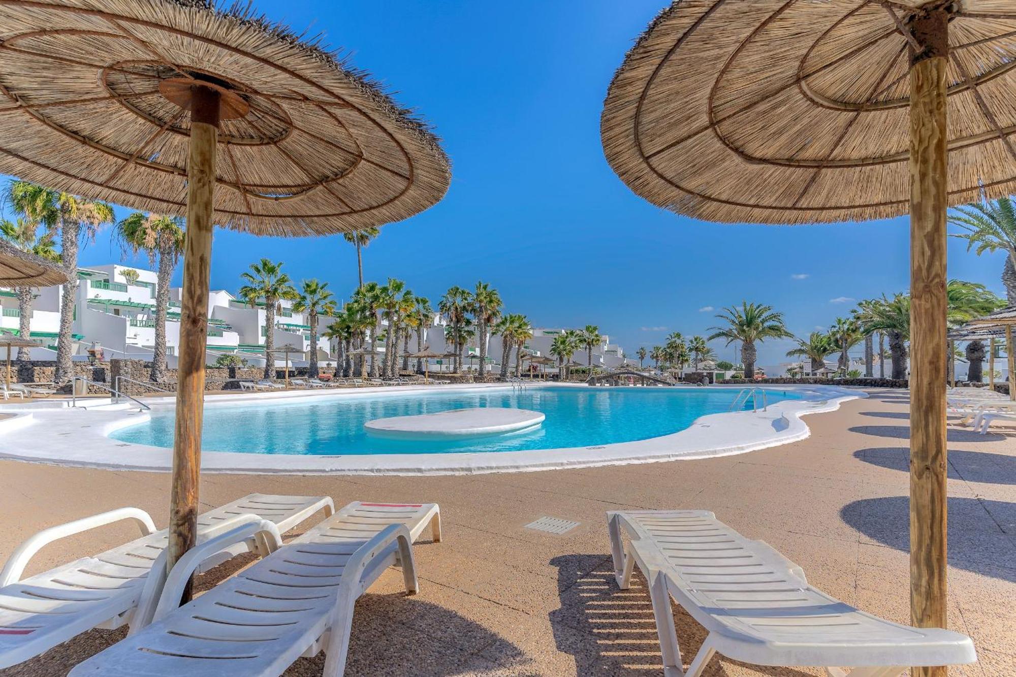 Fantastico Apartamento Con Terraza Y Vistas Al Mar Costa Teguise Bagian luar foto